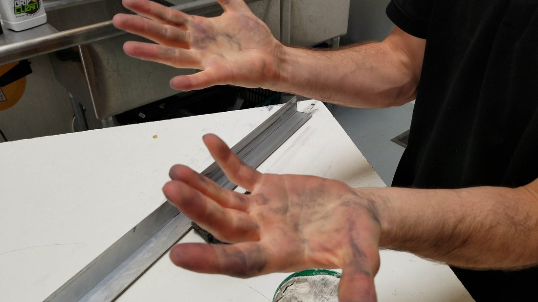 How to remove metal cleaner polish from your hands